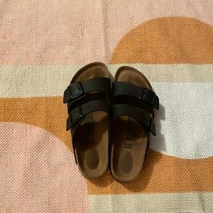 great condition plain leather birkenstocks